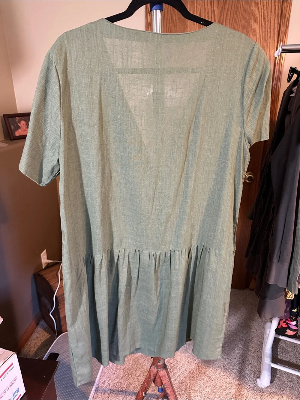easel Olive Green dress -linen blend - Picture 4 of 4